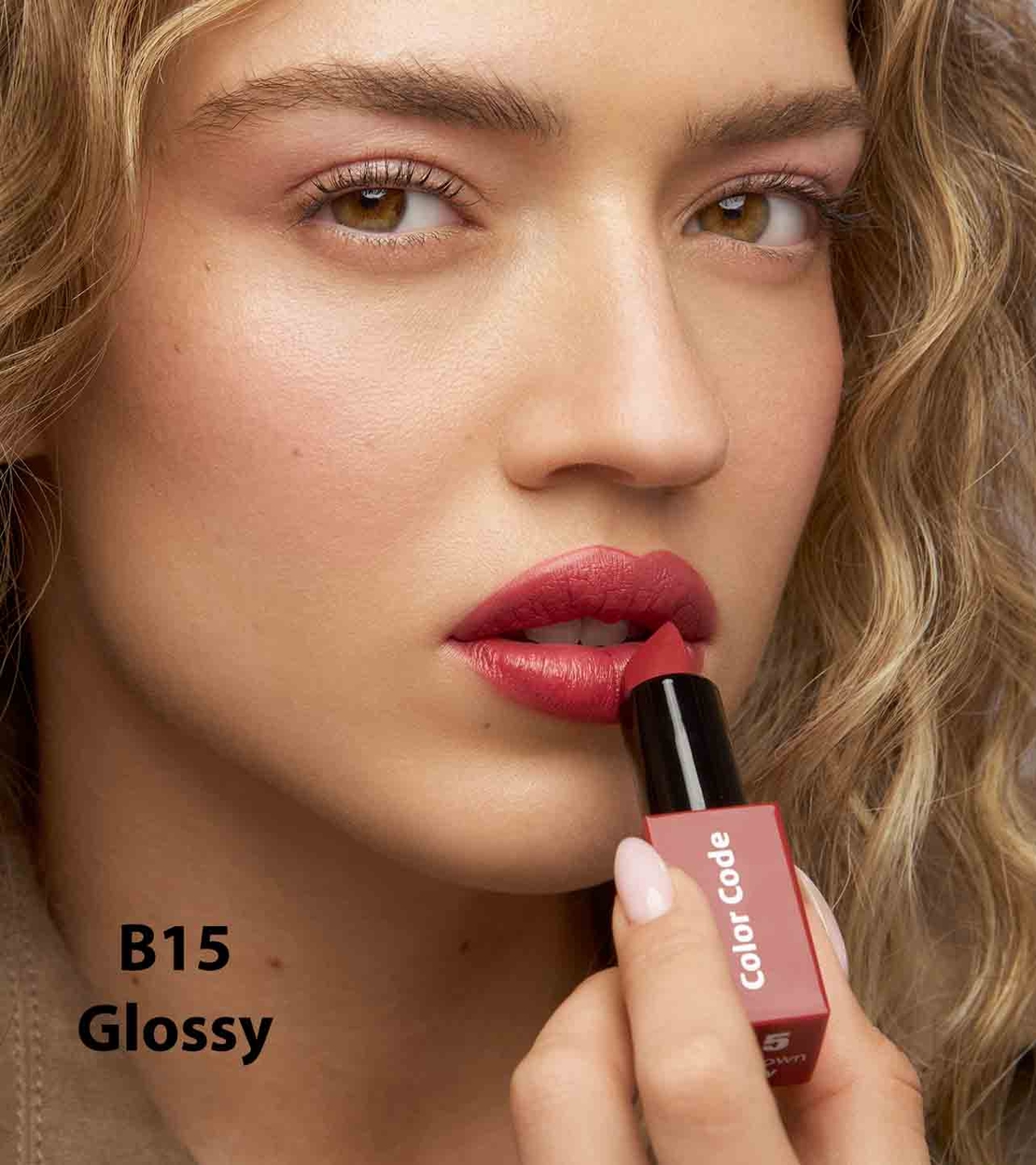 COLOR CODE  קולור קוד שפתונים מועשרים בחומצה היאלורונית