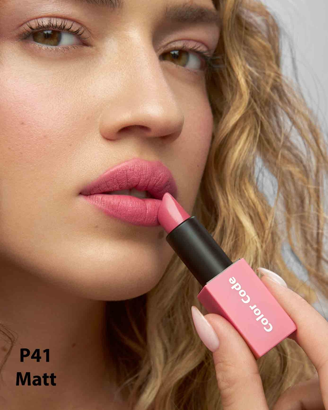 COLOR CODE  קולור קוד שפתונים מועשרים בחומצה היאלורונית