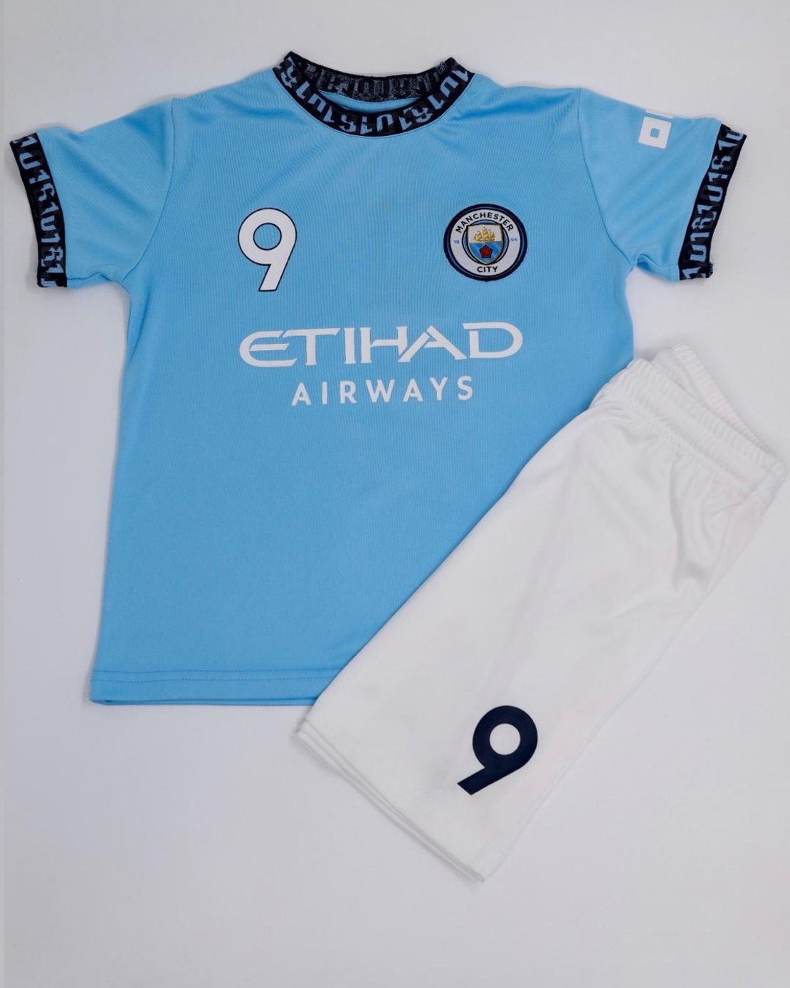 חליפות כדורגל לילדים – חולצה + מכנס | מנצ'סטר סיטי