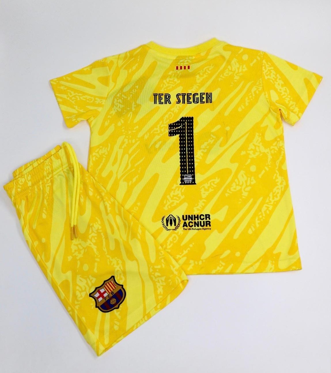 חליפות כדורגל לילדים – חולצה + מכנס | ברצלונה שוער