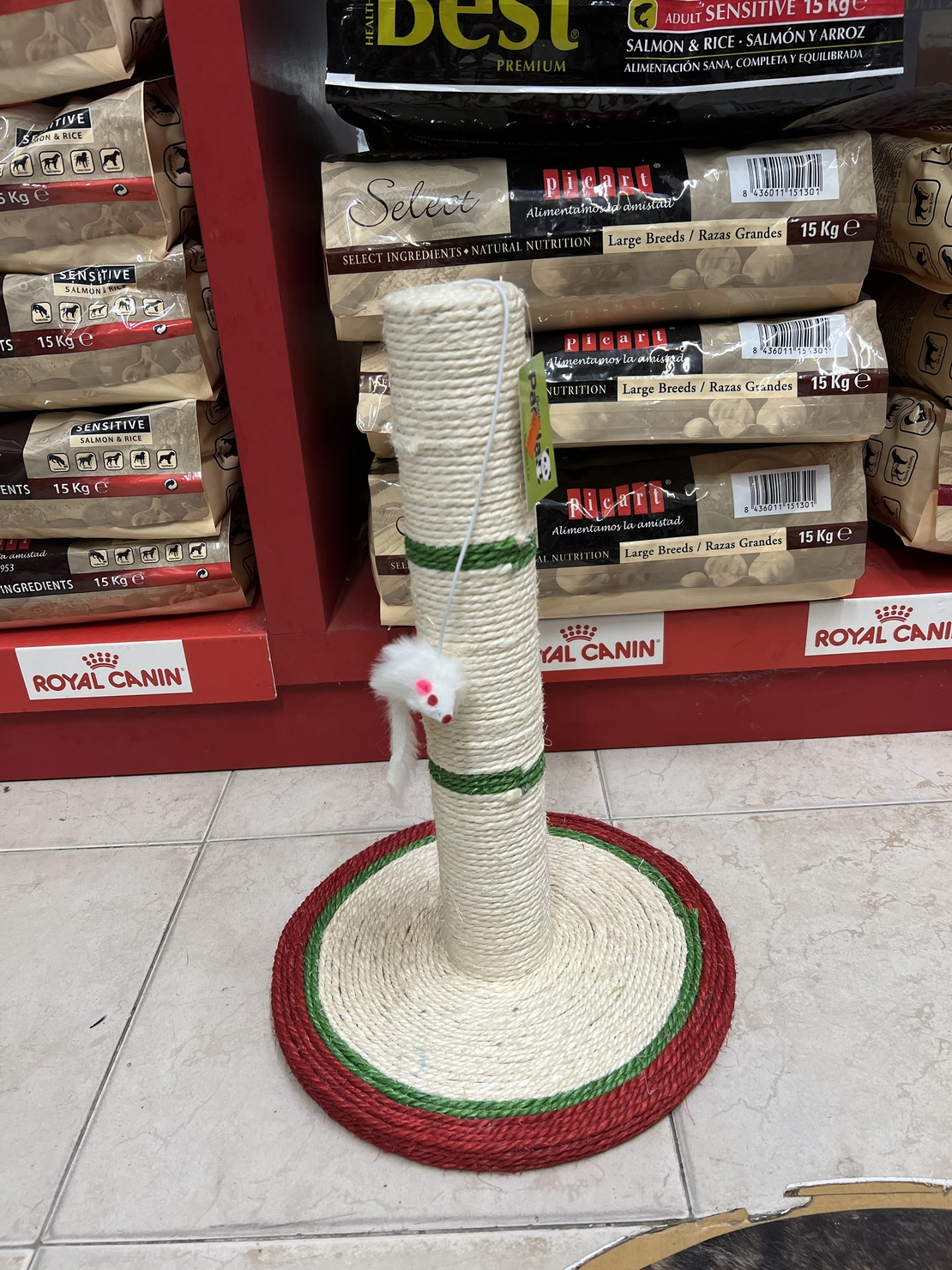 מתקן גירוד לחתול בינוני