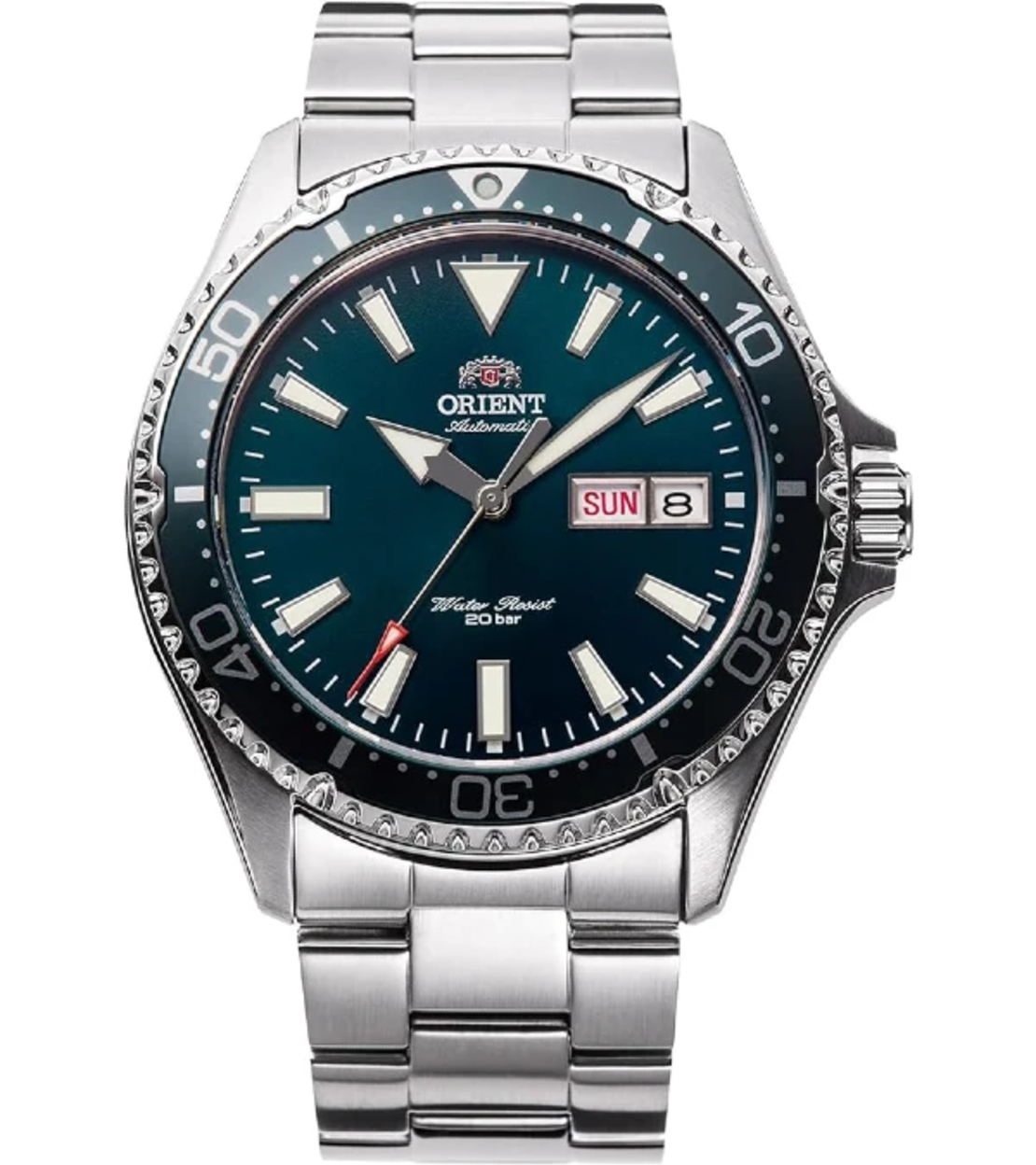 תמונה של שעון יד אוריינט מסדרת Diver. השעון עשוי פלדת אל-חלד כסופה עם לוח מחוגים בצבע ירוק, מחוגים זוהרים ותצוגת תאריך ויום. עמידות במים עד לעומק של 200 מטר, מתאים לצלילה וספורט ימי.