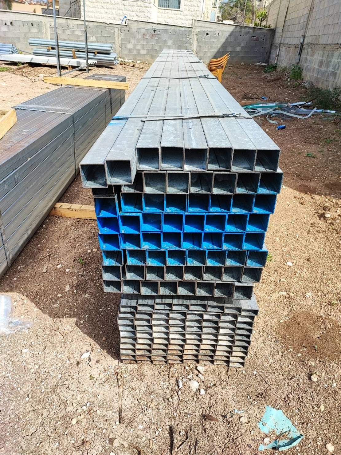 פנייה לשירות לקוחות לקבלת מידע אודות מוצרים בחנות