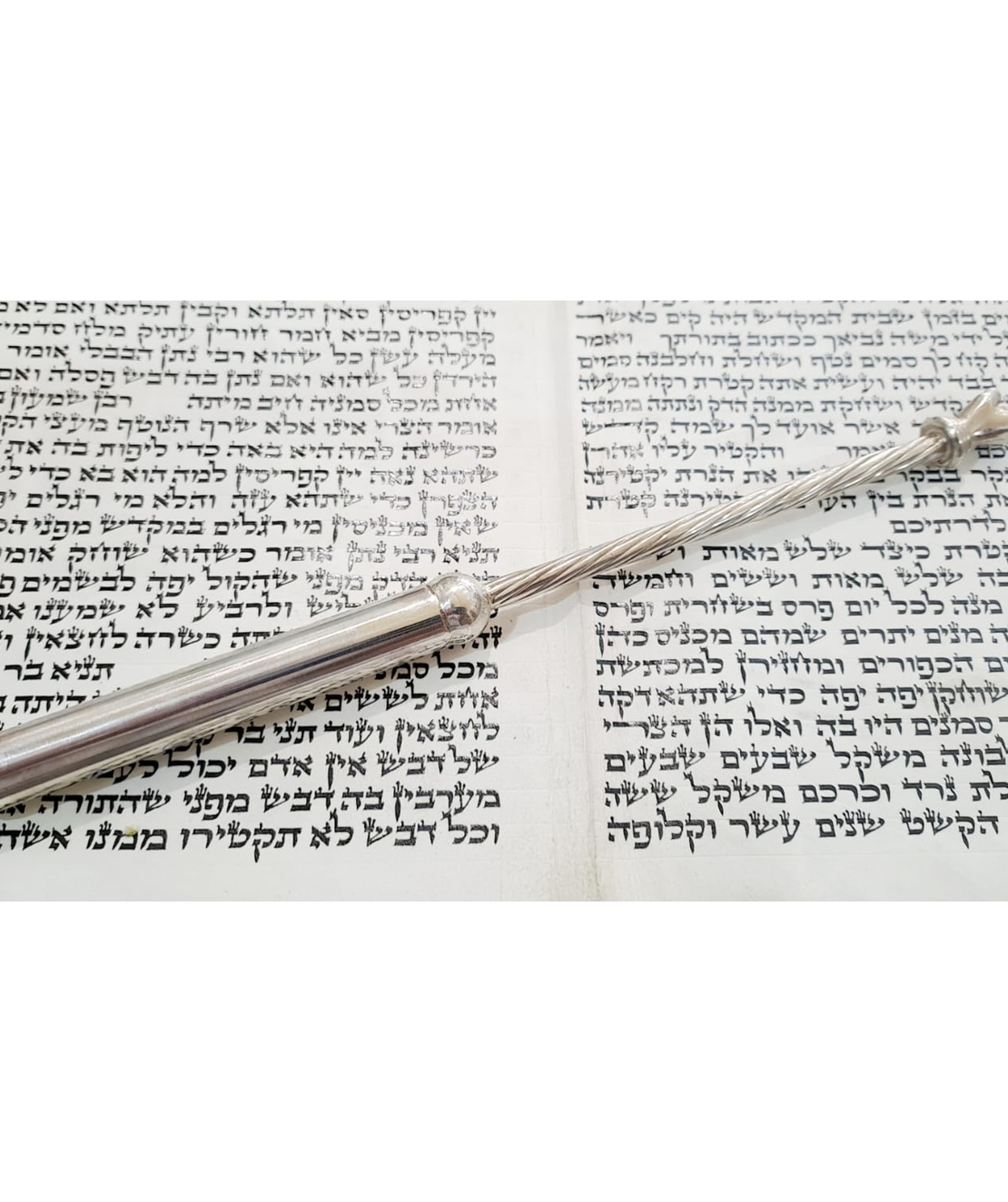 יד לקריאה בתורה 