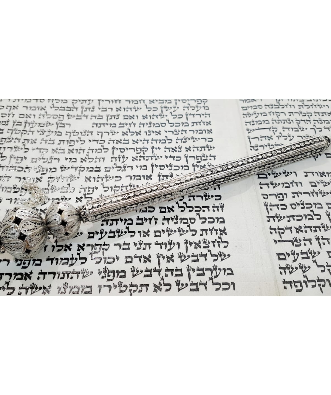 יד לקריאה בתורה 