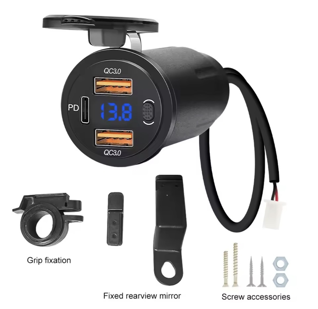 שקע USB כפול עם Type-c טעינה מהירה כולל מד מתח