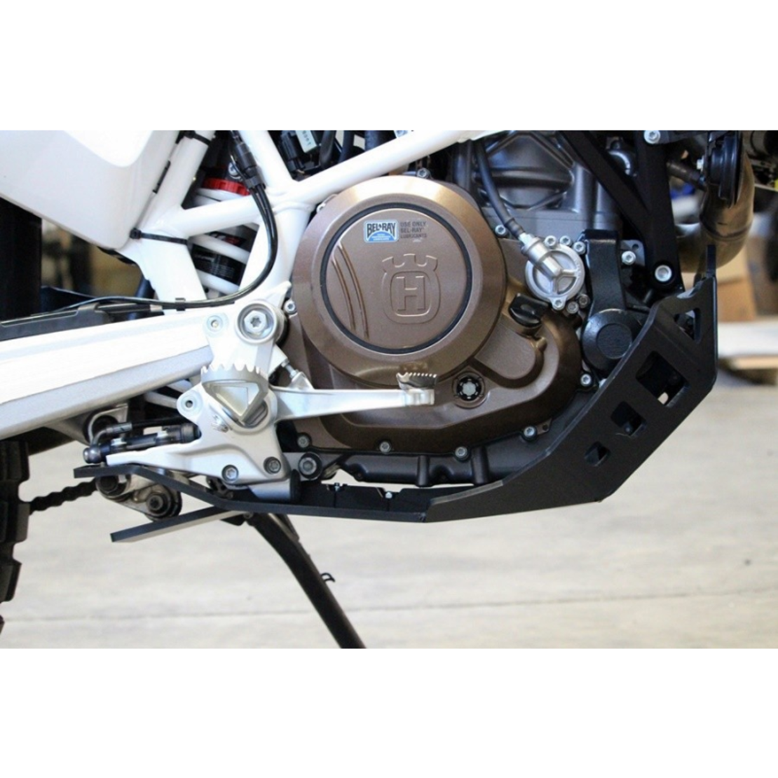 מגן גחון ktm 690 / husqvarna 701 AXP