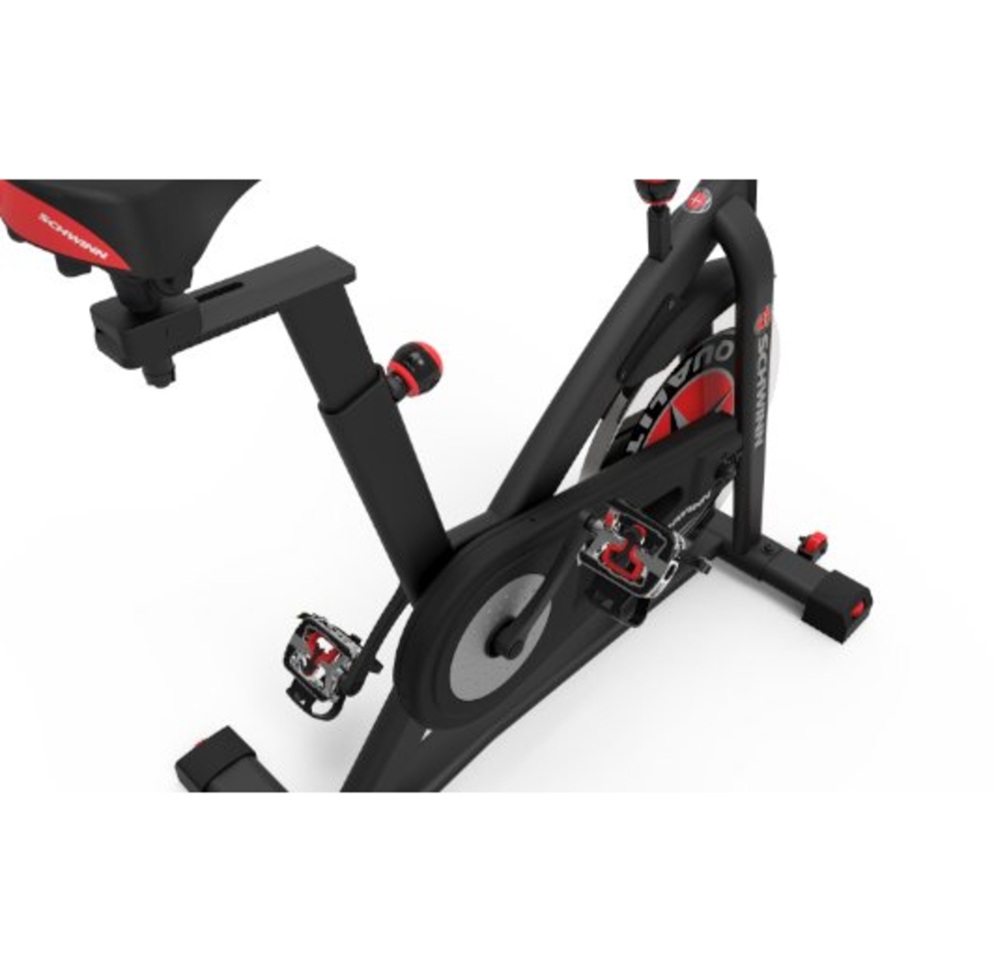 Schwinn IC7