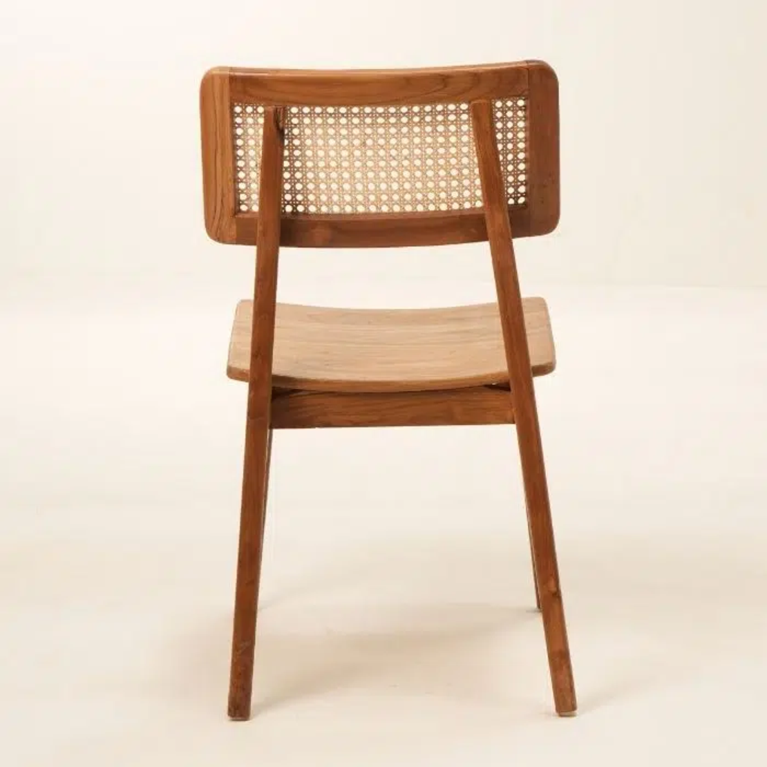 Neo כסא בר מעץ טיק