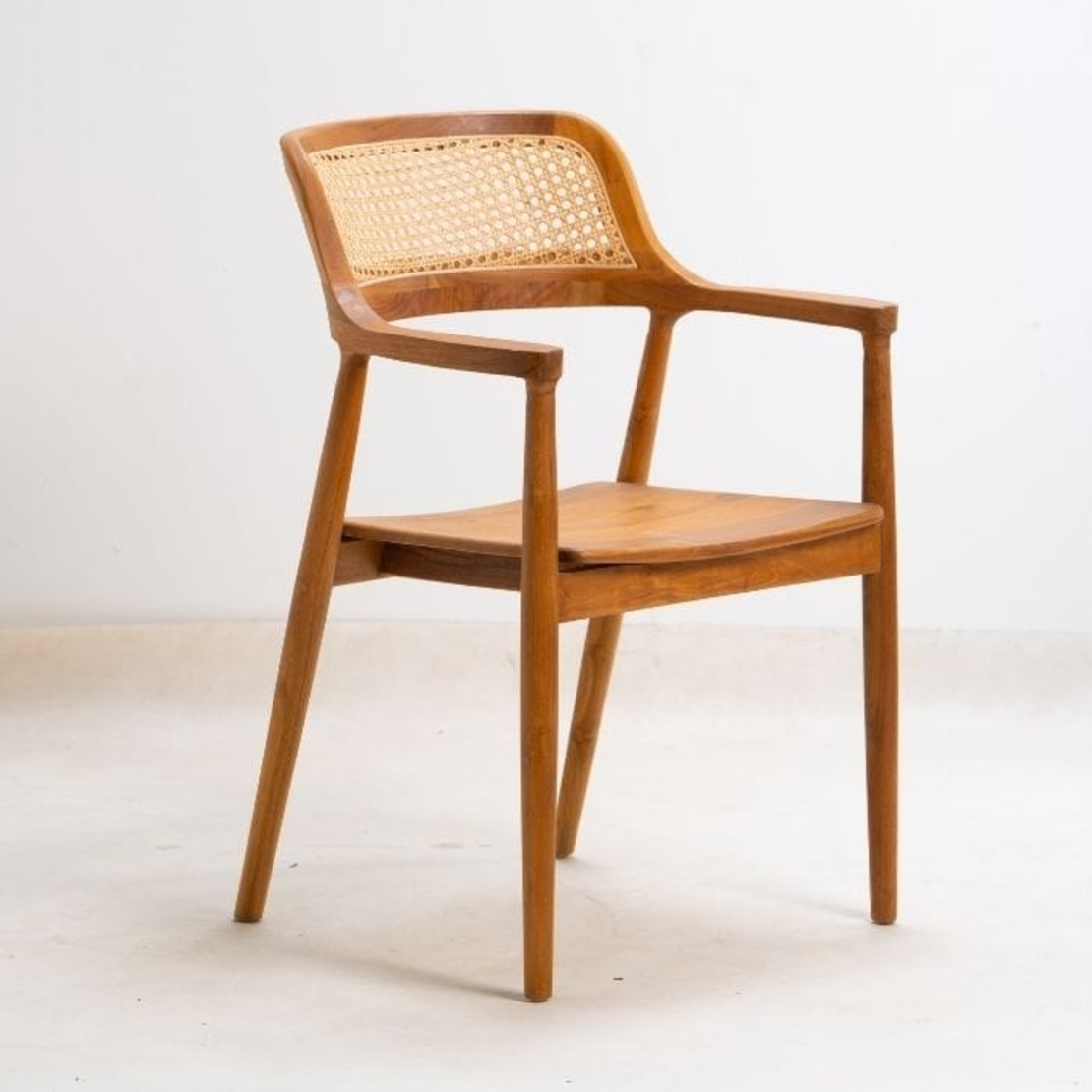 Mulya Rattan כסא אוכל איטלקי מעוצב