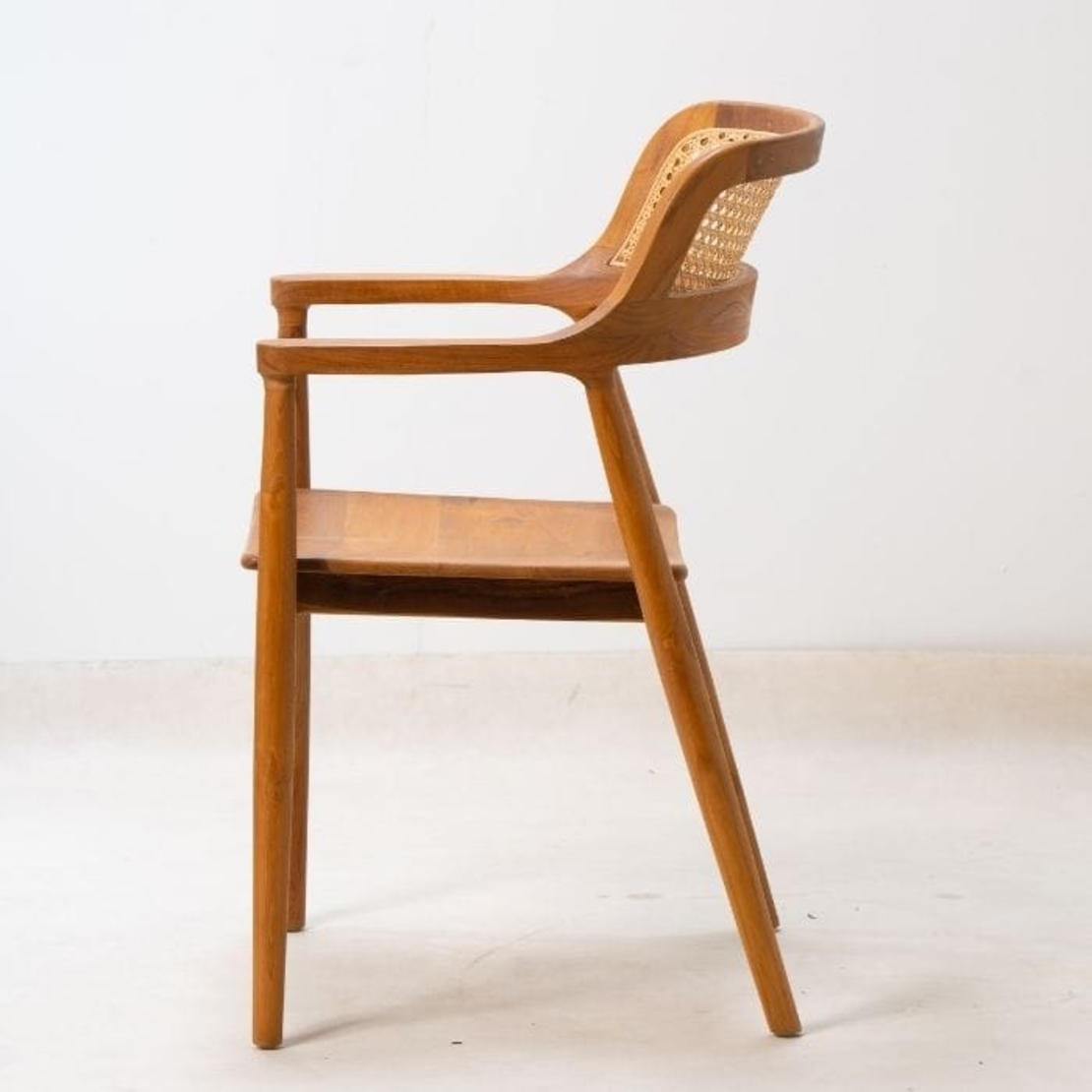 Mulya Rattan כסא אוכל איטלקי מעוצב