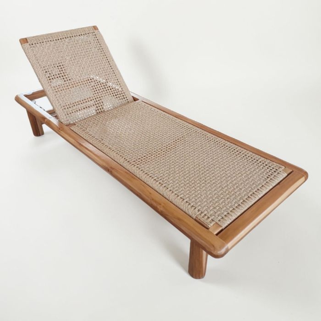 Hawai מיטת שיזוף מעץ טיק וראטן סינטטי