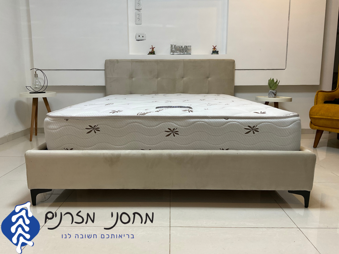 מיטה מרופדת נועם