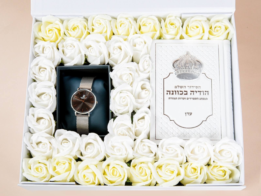 סידור תפילה לגבר לבן מהודר כתר