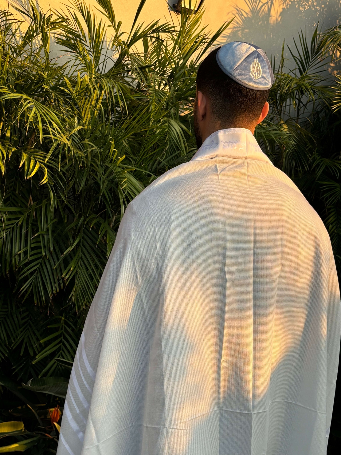 טלית חתנים מהודרת פסים לבנים מידה 60