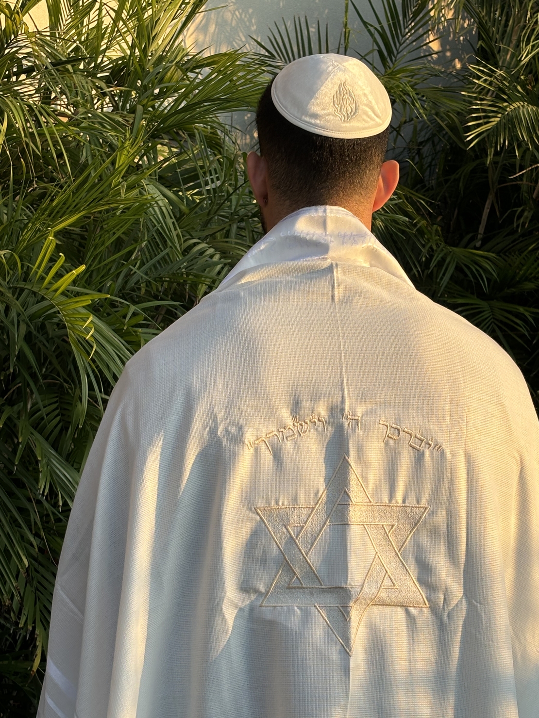 טלית חתנים מהודרת רקמת מגן דוד + 