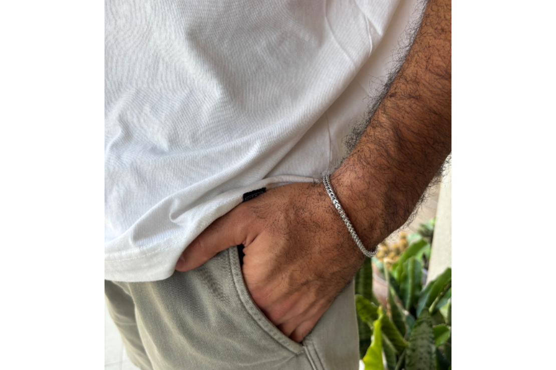 צמיד מרובע לגבר