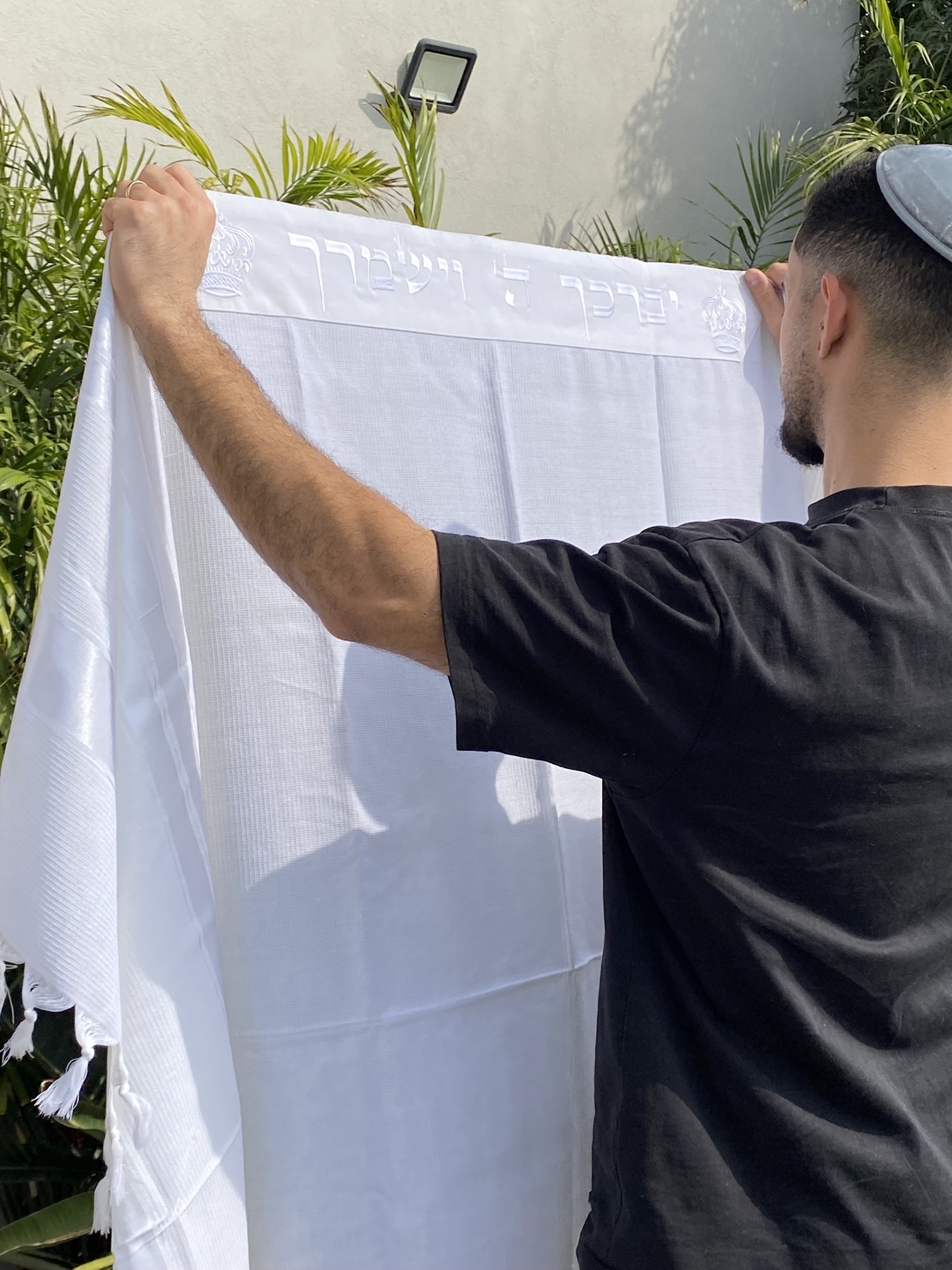 טלית צמר מהודרת עטרה ופינות צבע לבן 