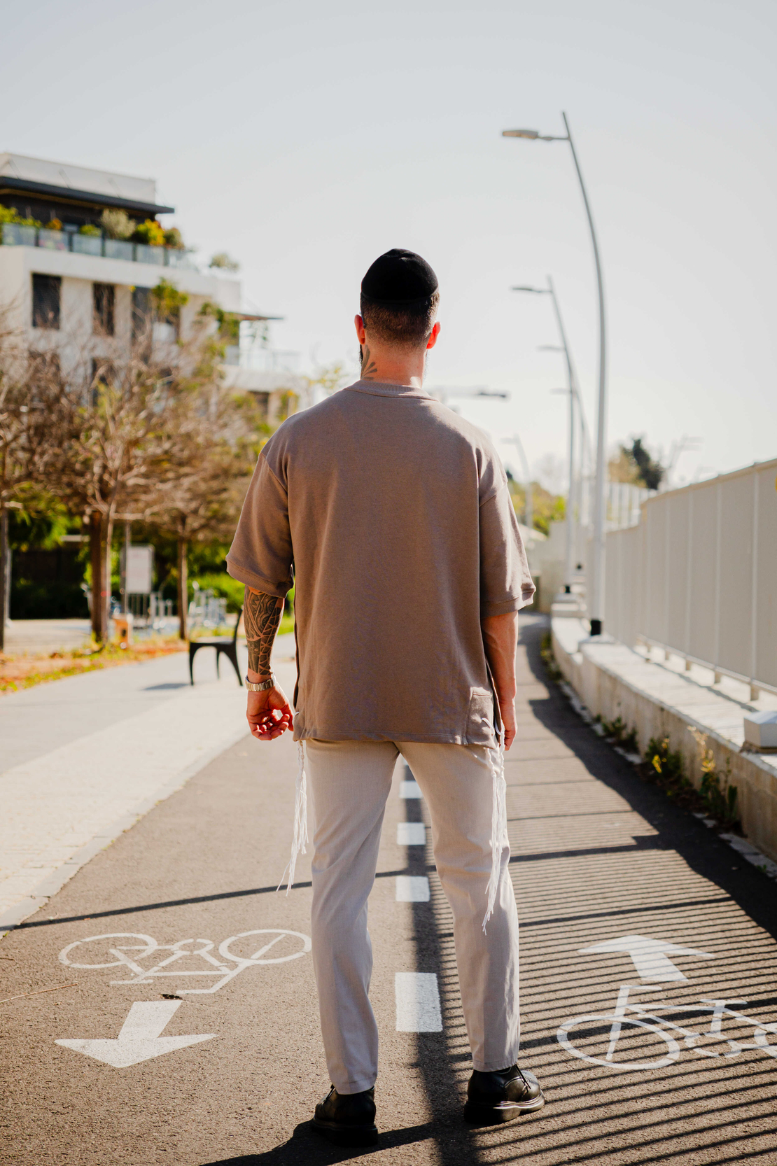 Beresheet2 - חולצת ציצית מהודרת דגם בייסיק בצבע חום בהיר