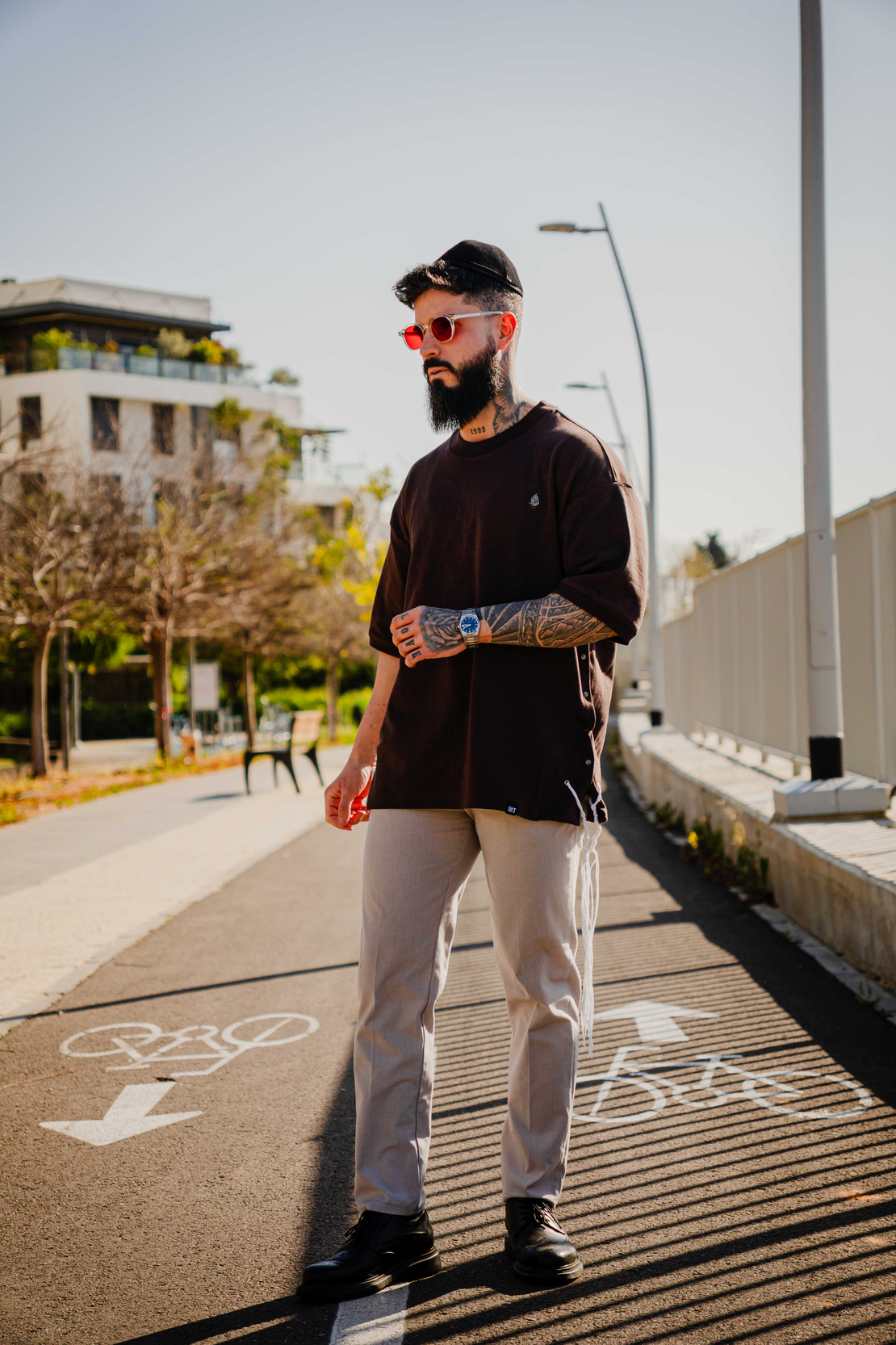 Beresheet2 - חולצת ציצית מהודרת דגם האש שלי בצבע חום כהה