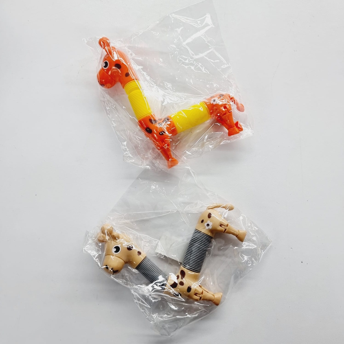 גירפה עם צוואר צינור נמתח ל 28 ס