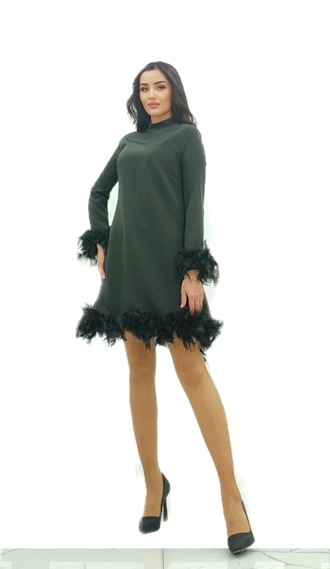 הכי טרדני dress Kayla שילוב נוצות!! ורוד/שחורת/תכלת