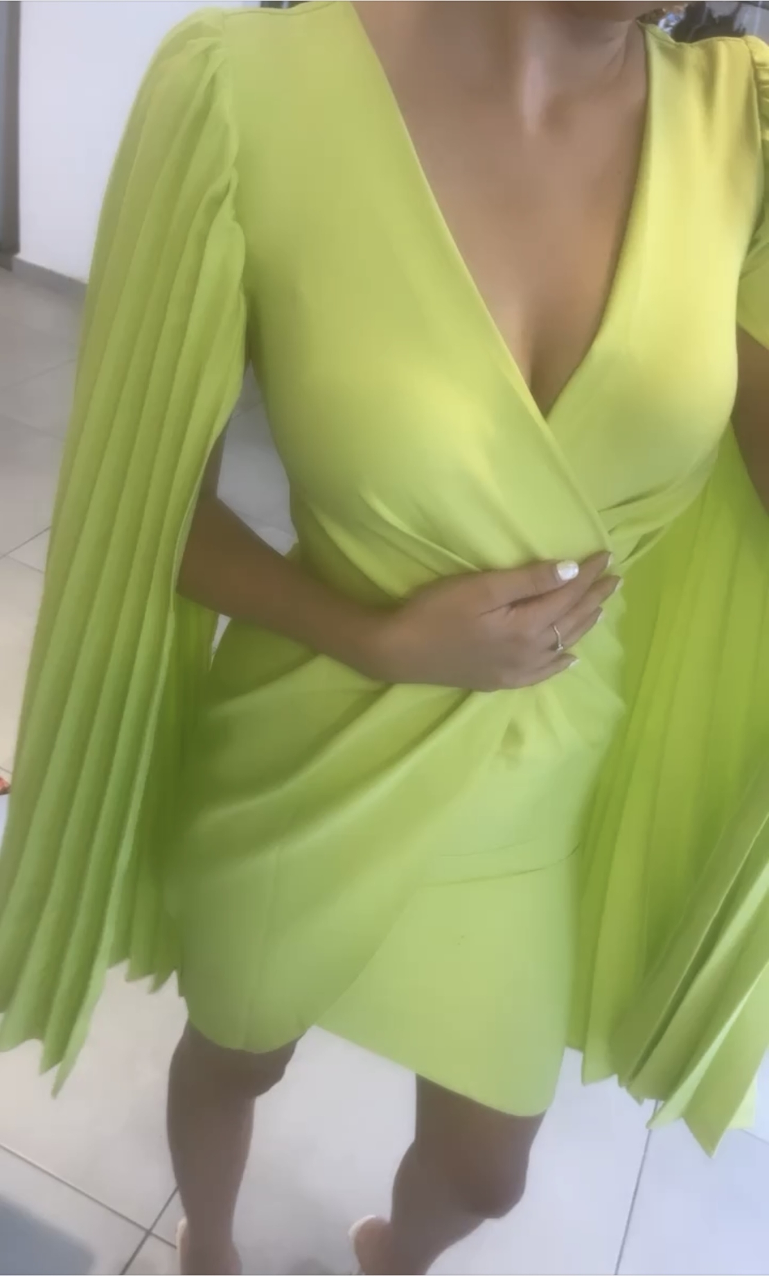 4 צבעים שחור/ורוד / אדום ירוקDress 👗 trend moda