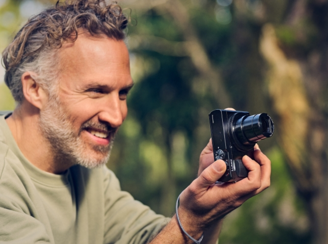 מצלמה דיגיטלית פנסוניק Panasonic Lumix DC-TZ99 - צבע שחור - 3 שנות אחריות יבואן רשמי