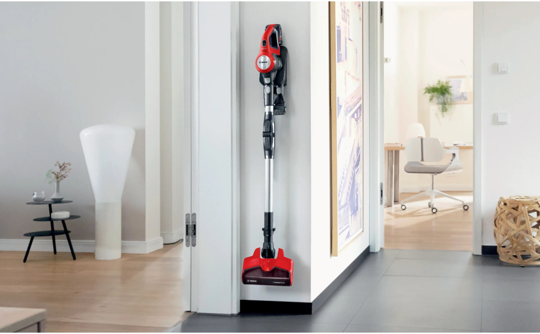 שואב אבק אלחוטי חובט עם מוט גמיש בוש BOSCH Unlimited Serie 7 BCS711PET - תוצרת גרמניה - שנתיים אחריות + 8 שנות אחריות למנוע יבואן רשמי