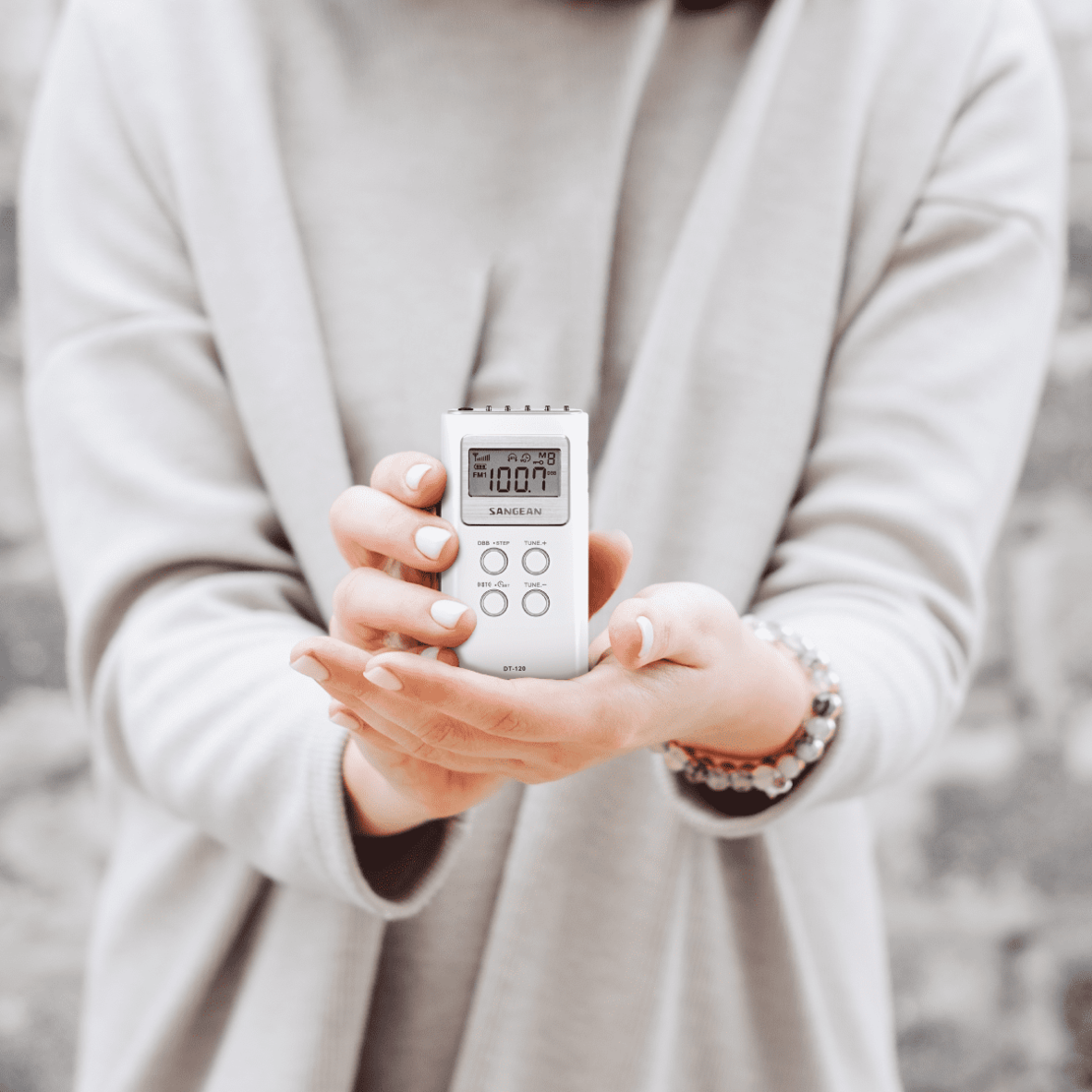 רדיו טרנזיסטור דיגיטלי נייד סאנג'ין SANGEAN DT-120 - שנתיים אחריות יבואן רשמי