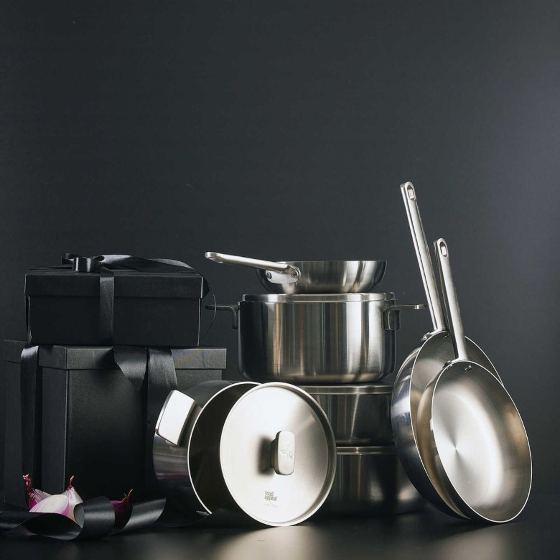 מחבת יציקת נירוסטה פוד אפיל Food Appeal 28 ENIGMA 3PLY - קוטר 28 ס