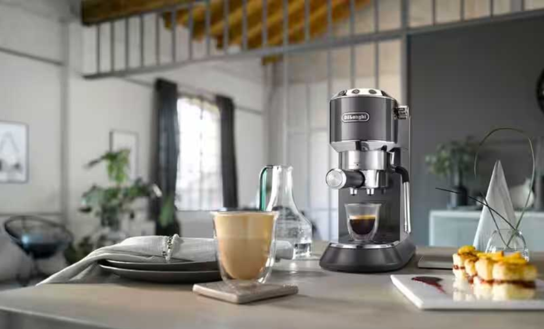 מכונת אספרסו ד'לונגי De'longhi Dedica Arte EC885.GY - שנתיים אחריות יבואן רשמי - צבע אפור