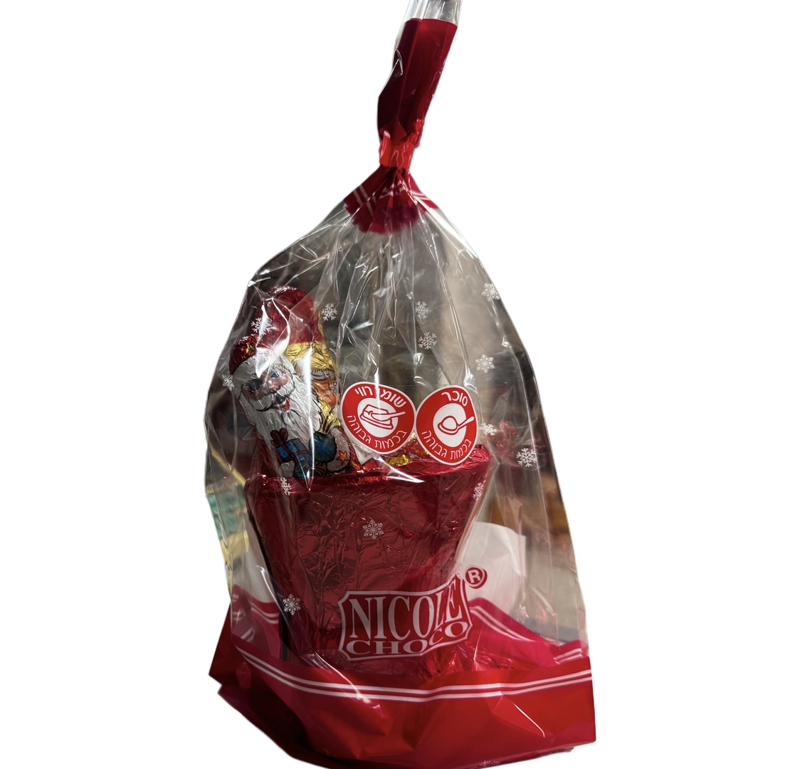 Пакетик с шоколадным сапожком и сантой