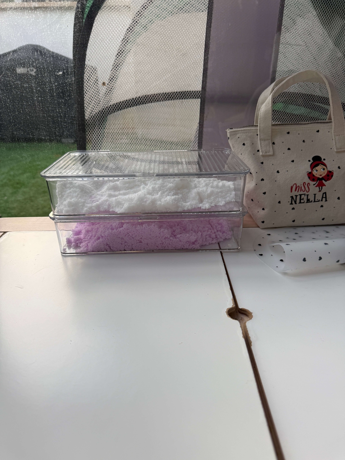 קופסאת אחסון עם מכסה