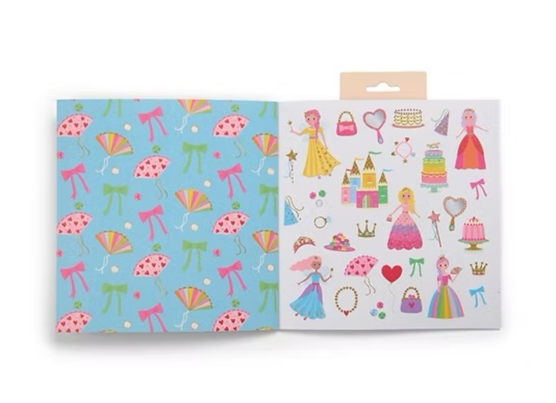 חוברת צביעה ריחנית עם מדבקות נסיכות!