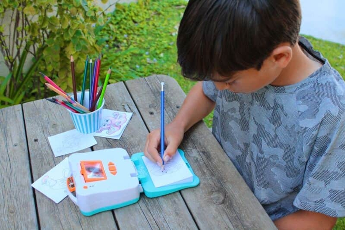 מקרן ציור חכם לילדים - טו גו!