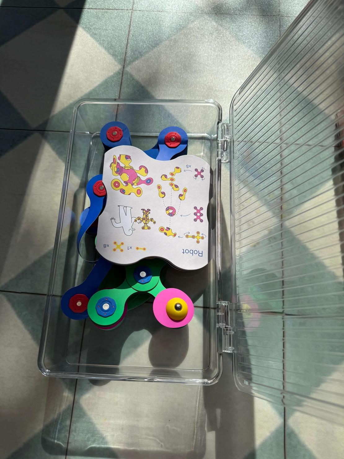 קופסאת אחסון עם מכסה