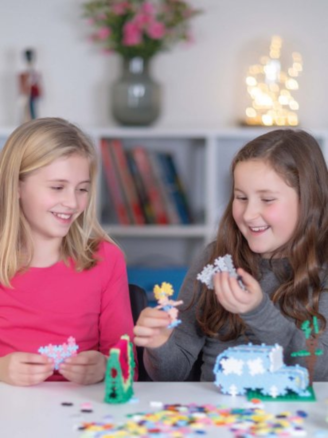 פלוס פלוס- 600 חלקים בשילוב המטריף צבעי פסטל וניאון