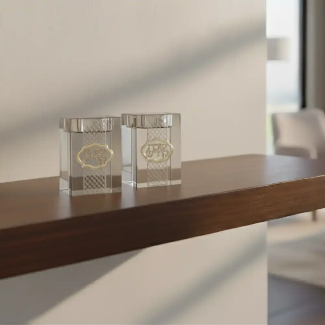 UK40921 זוג פמוטי קריסטל מרובע עם פלקטה 