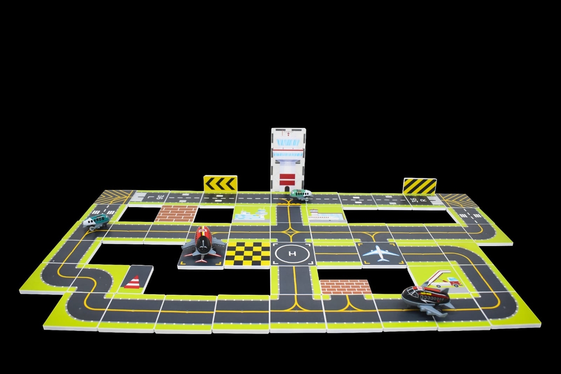 נמל תעופה מגנטי 60 חלקים כולל 4 מטוסים