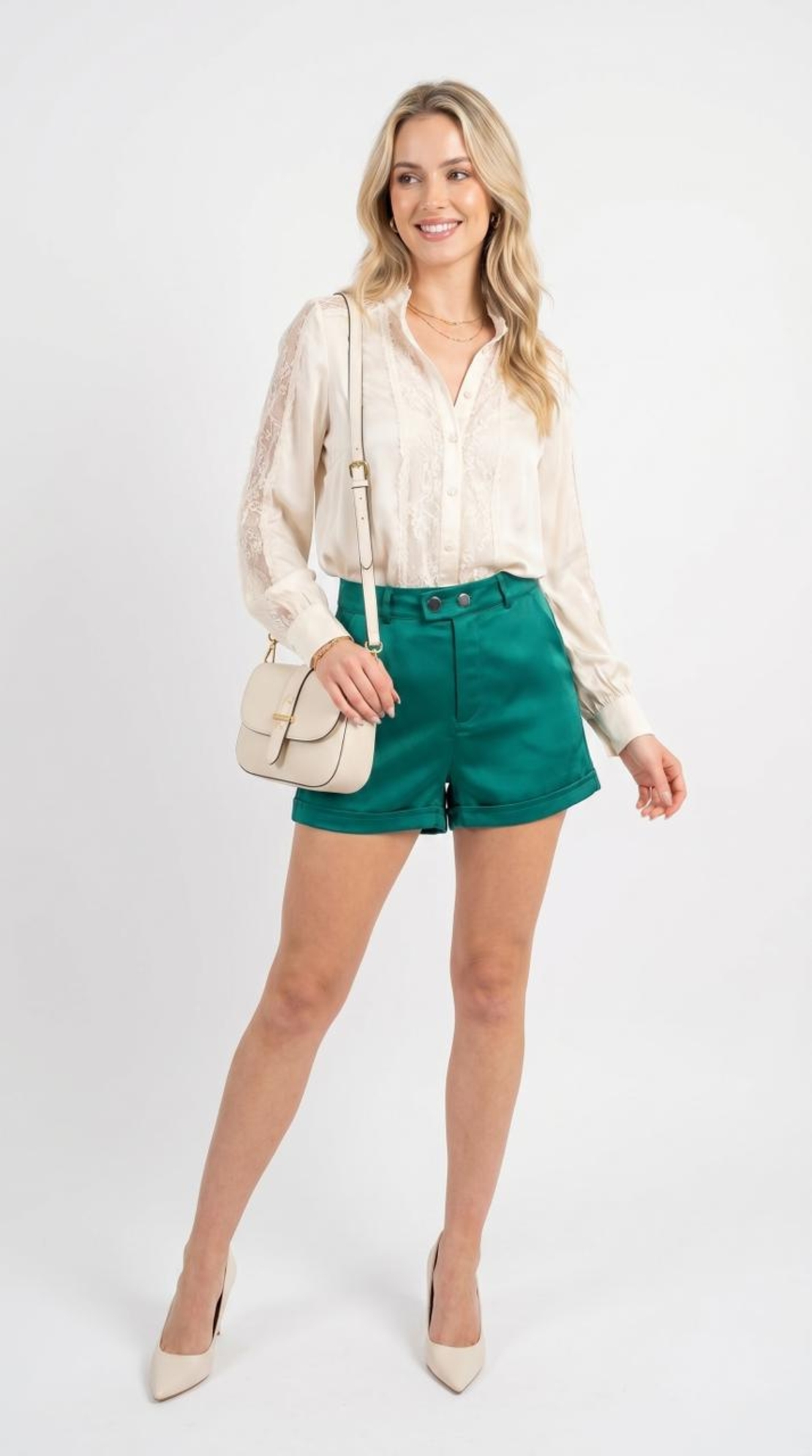 מכנסי שורט אלגנטיים מבד סאטן יוקרתי - ירוק אמרלד משגע