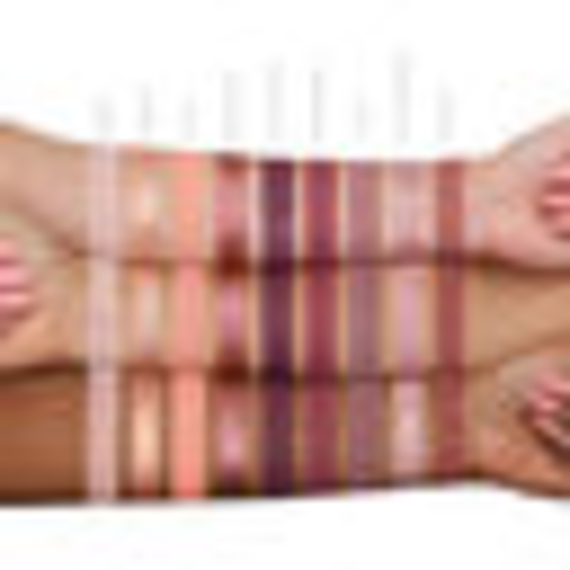 פלטת עיניים HUDA BEAUTY THE NEW NUDE EYE SHADOW PALETTE