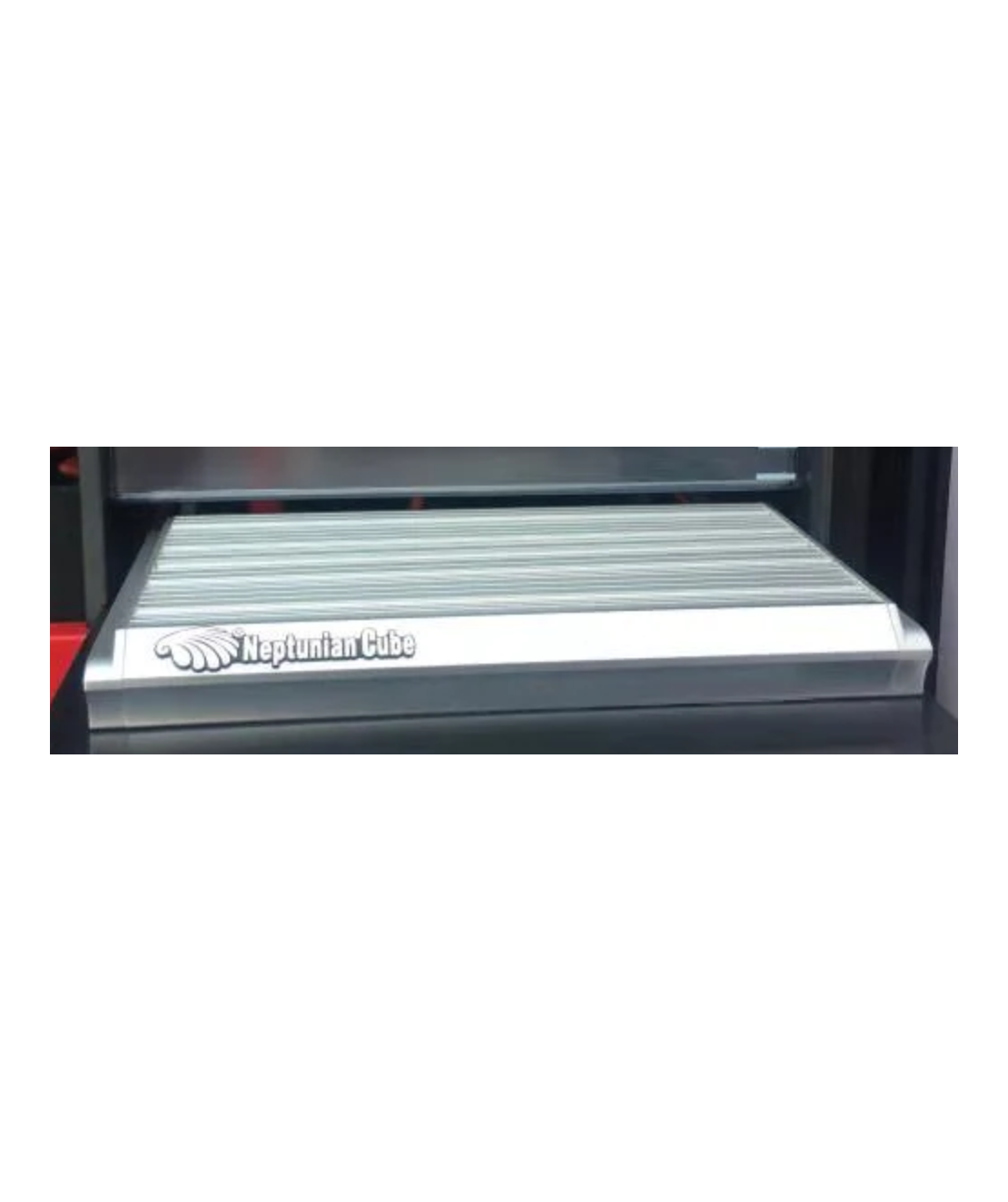 נפטוניאן גוף תאורה לאצות רפיוג  - Neptunian Cube Algae light