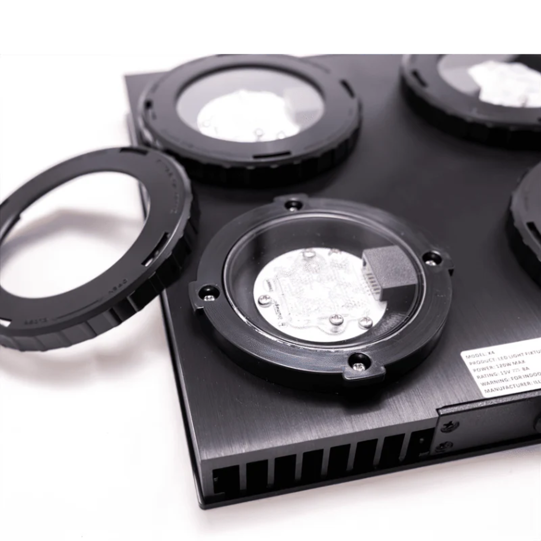 גוף תאורה לריף אלמוגים X4 אילומגיק - Illumagic X4 Reefer Pro Reef Light