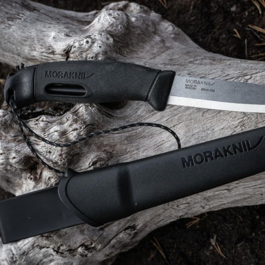 סכין מורה קומפניון SPARK עם מדליק אש - Morakniv Companion SPARK