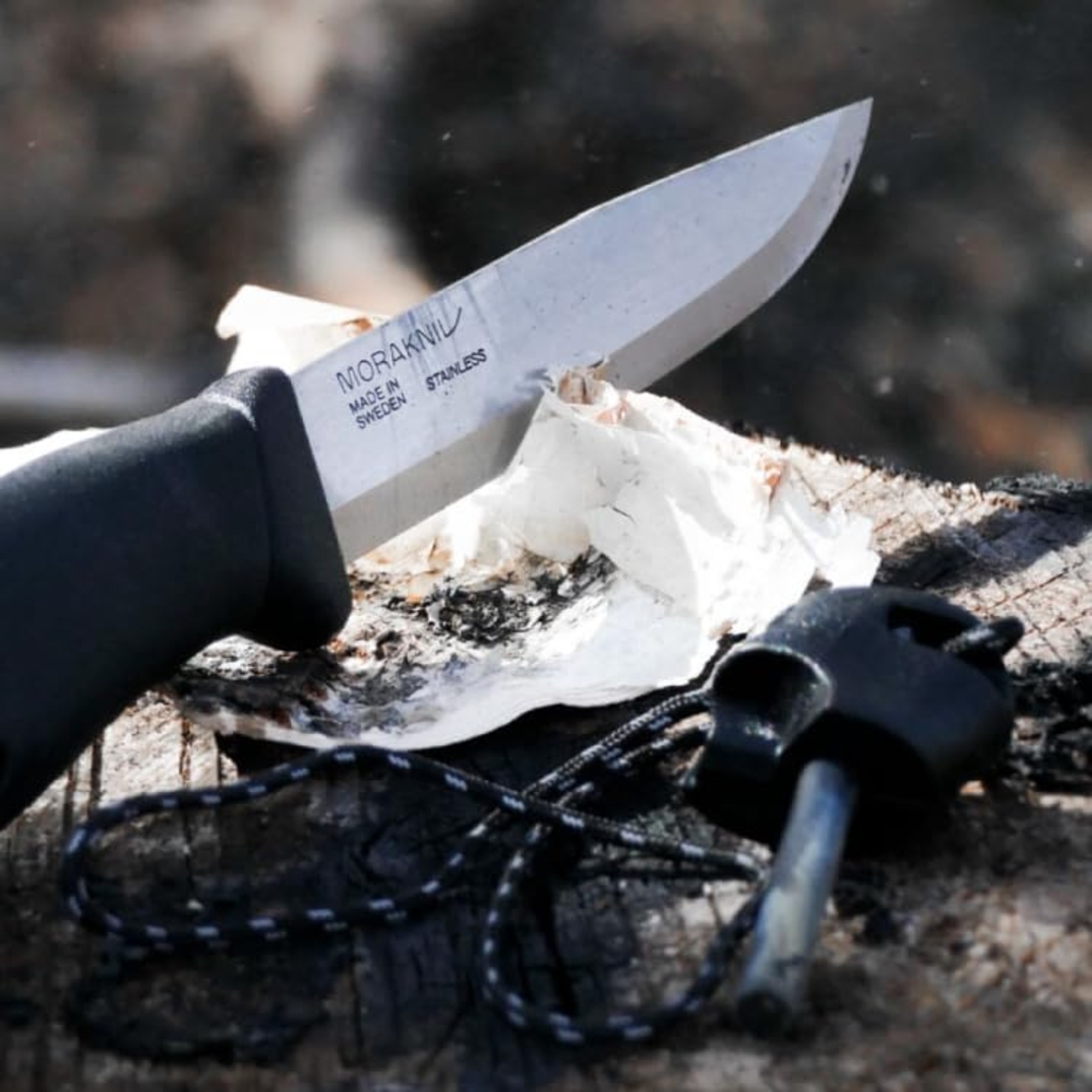 סכין מורה קומפניון SPARK עם מדליק אש - Morakniv Companion SPARK