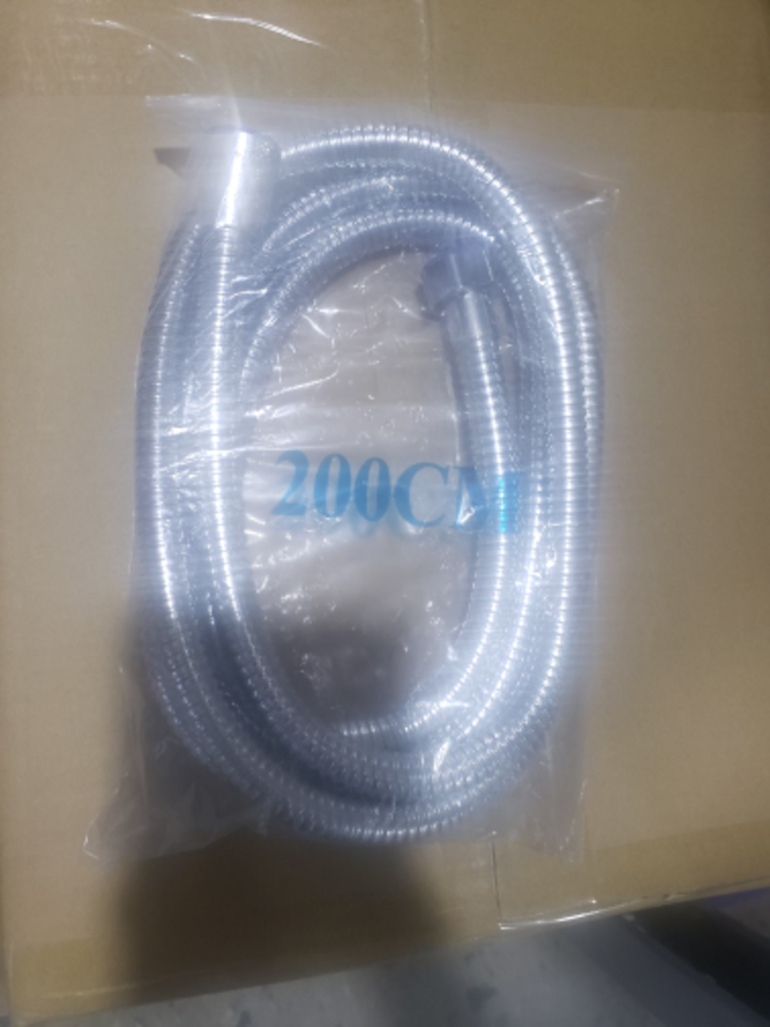 צינור שרשורי 2 מטר לאמבטיה