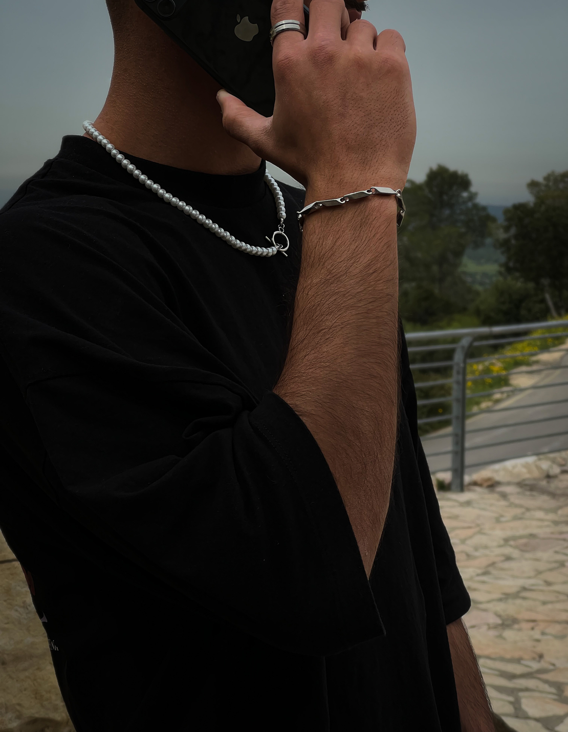 צמיד לואיס
