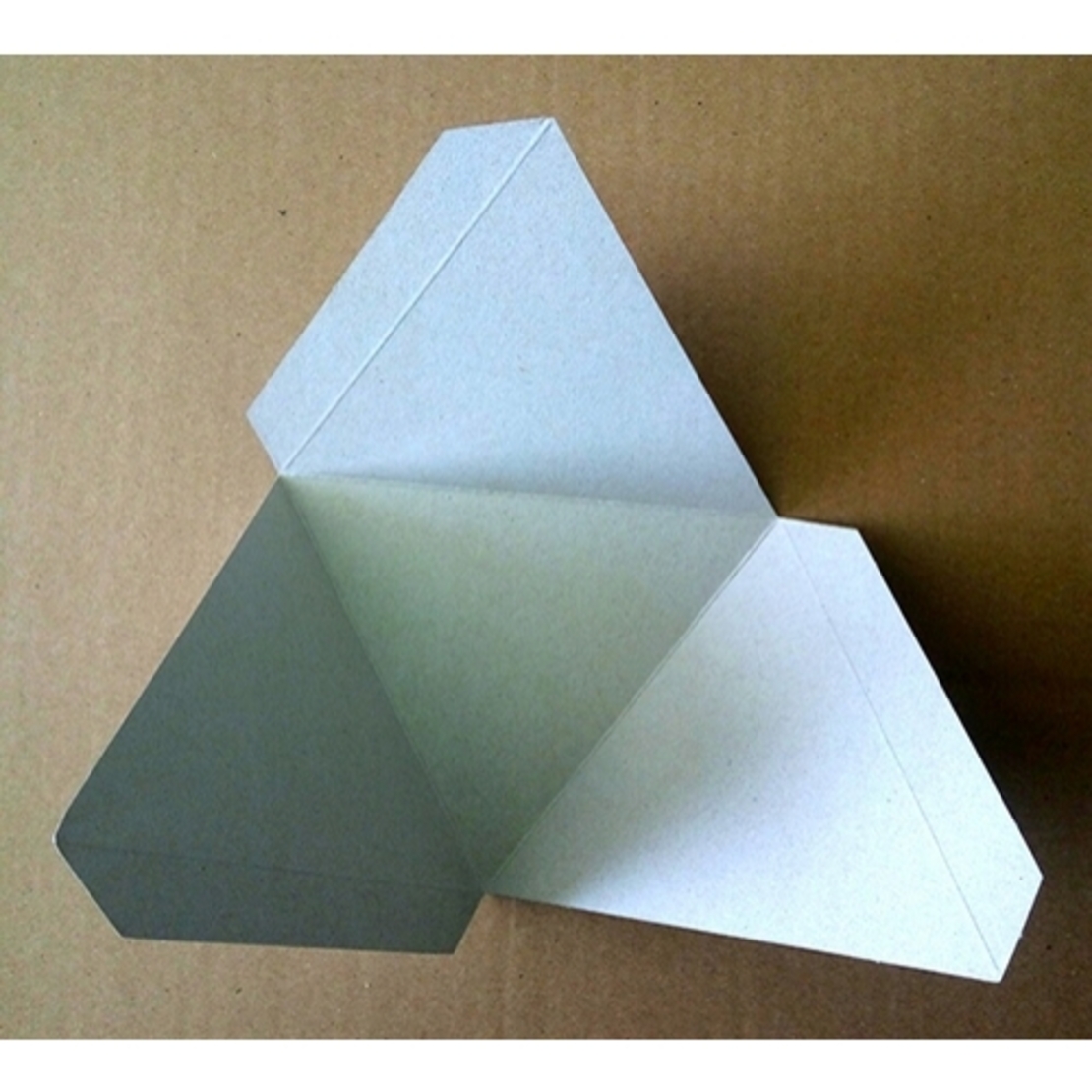 פירמידה תלת מימד להרכבה + נוף עבדים 1/36 AF