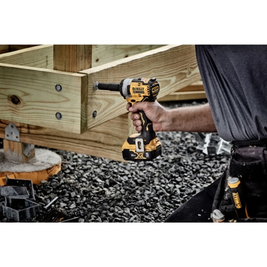מפתח רטיטה בראשלס 1/2 18/20V דיוולט דגם DEWALT DCF911 (גוף בלבד)